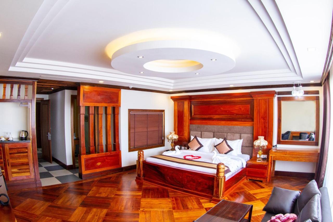 Kampong Thom Palace Hotel Экстерьер фото