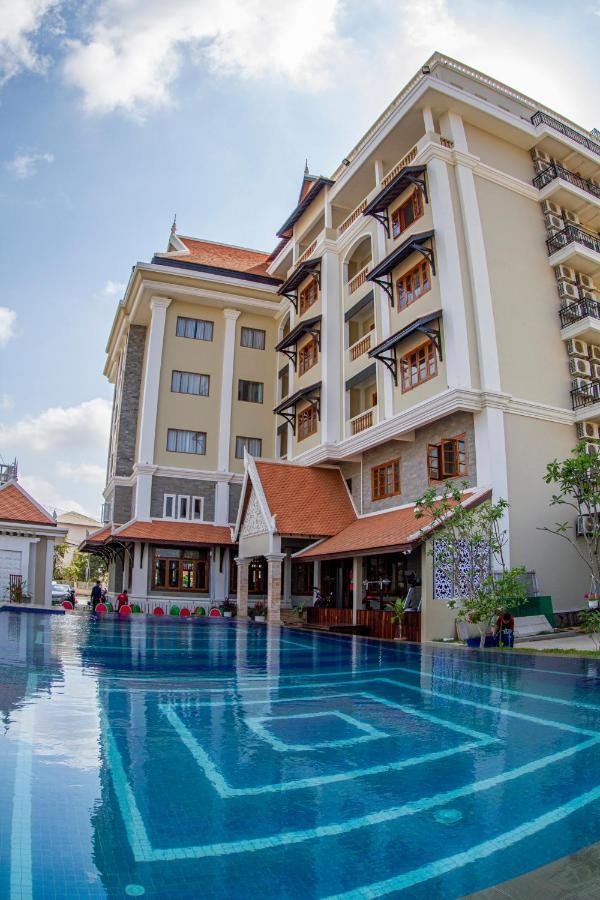 Kampong Thom Palace Hotel Экстерьер фото