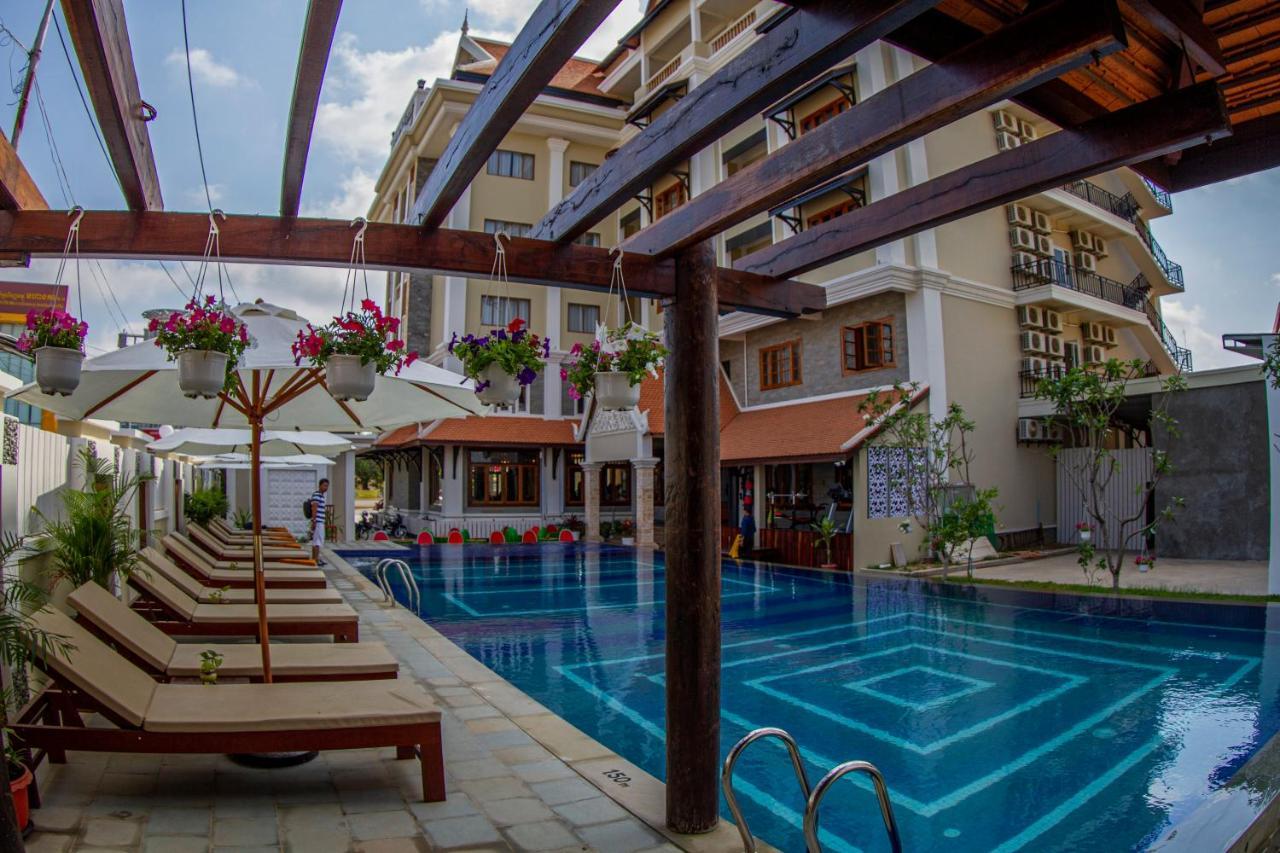 Kampong Thom Palace Hotel Экстерьер фото