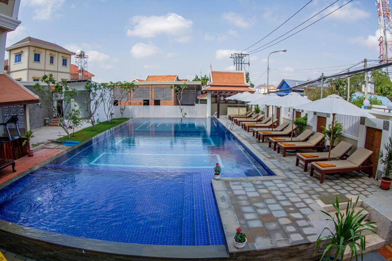 Kampong Thom Palace Hotel Экстерьер фото