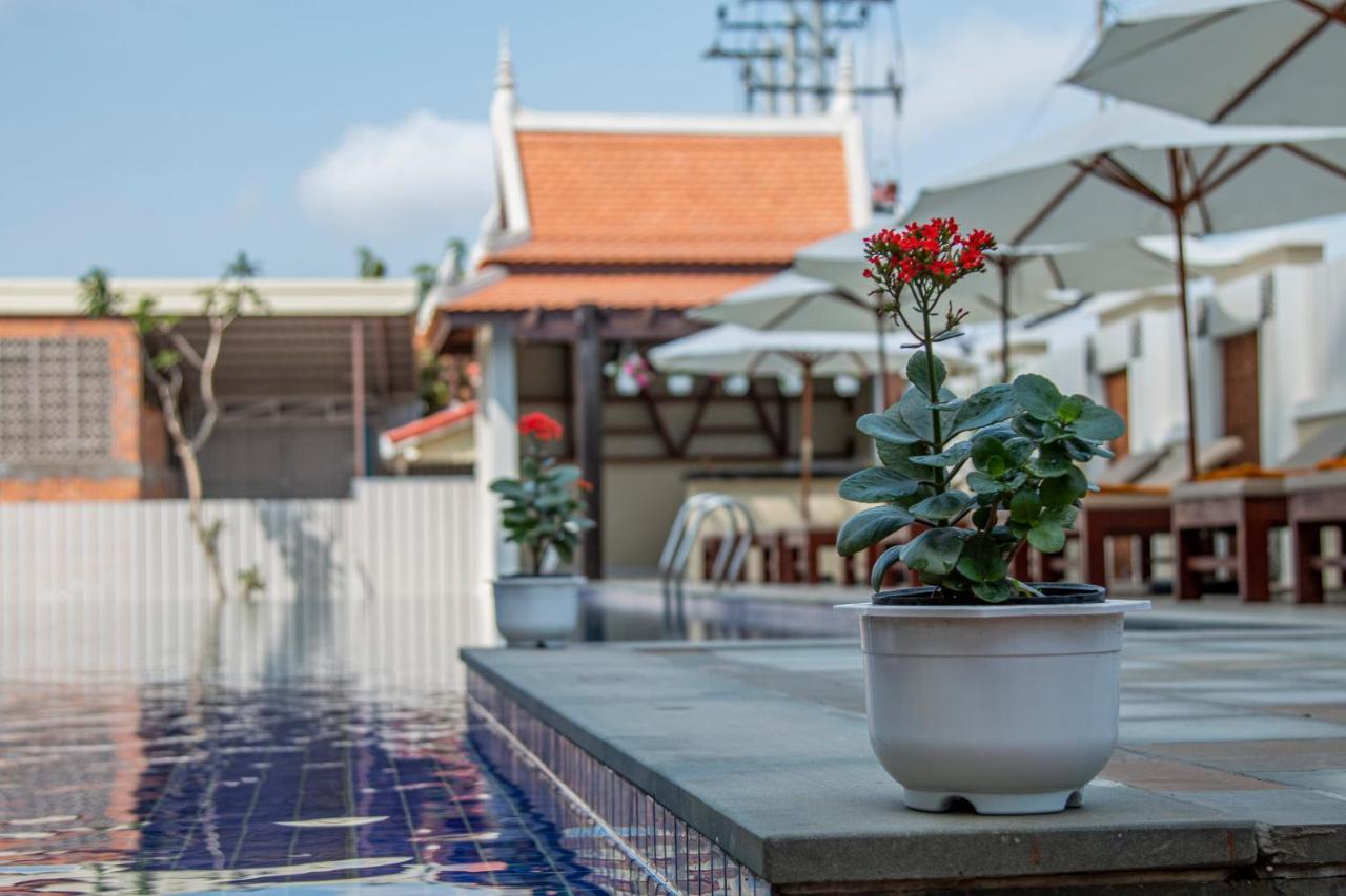 Kampong Thom Palace Hotel Экстерьер фото